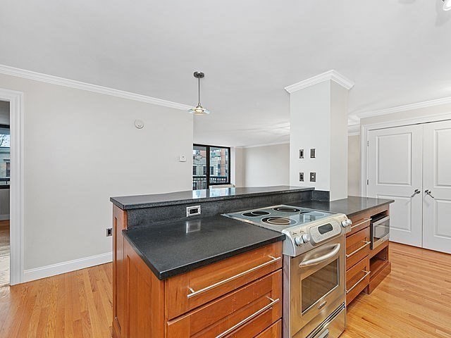 60 Longwood Ave. 301