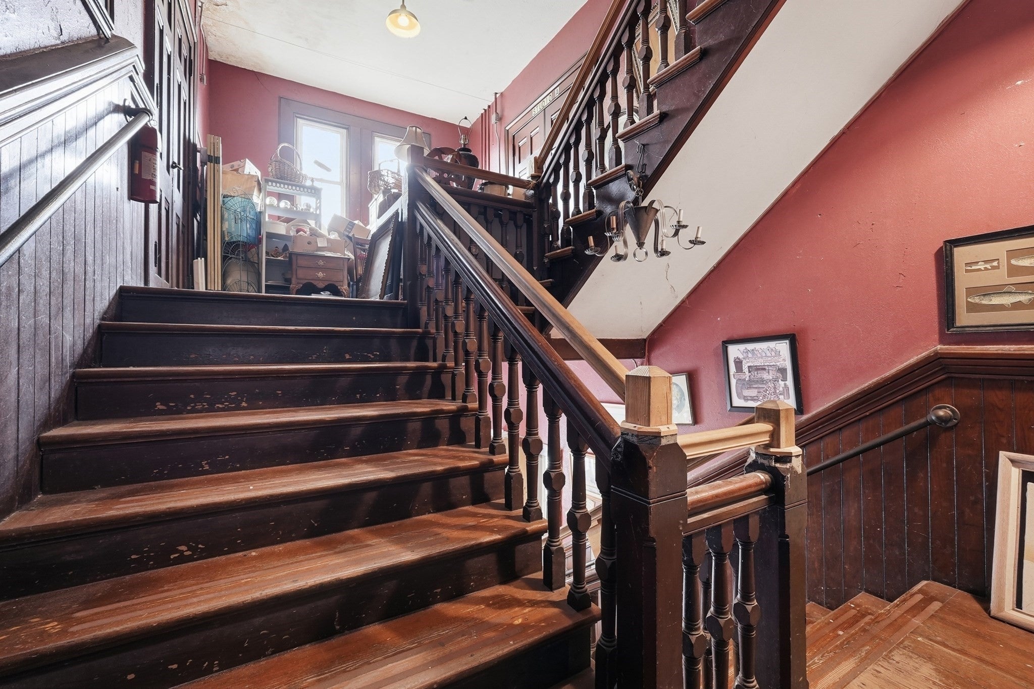 572 Main St