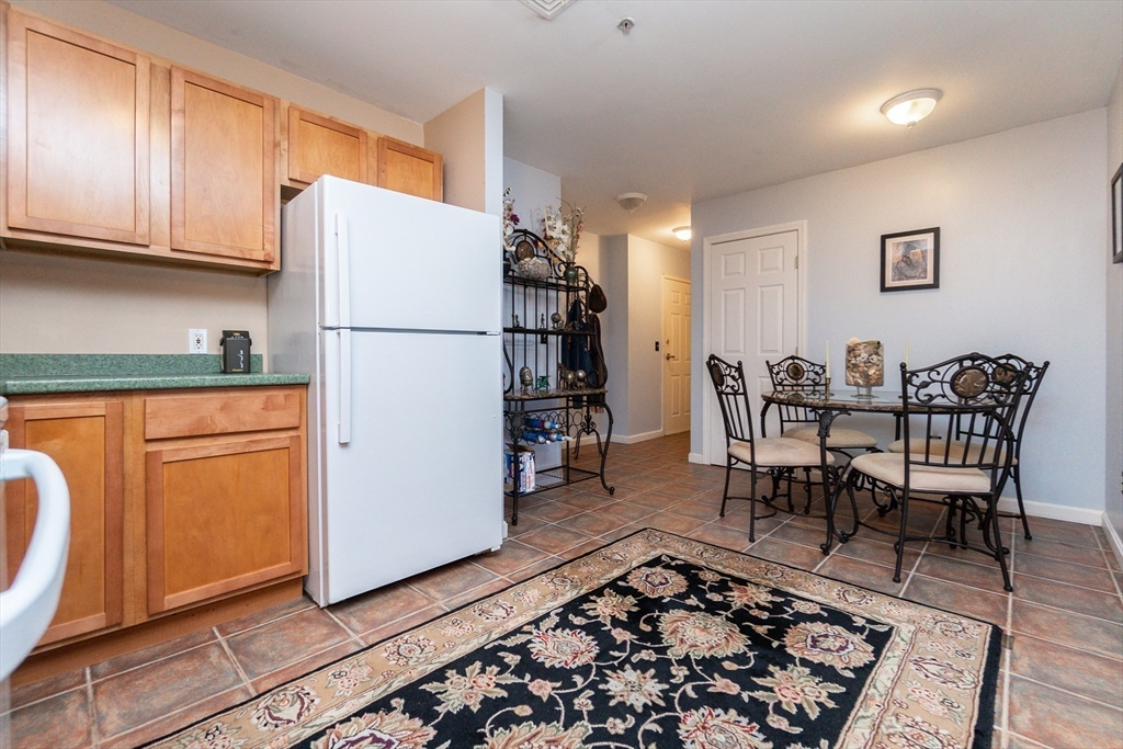 75 Walnut St 107