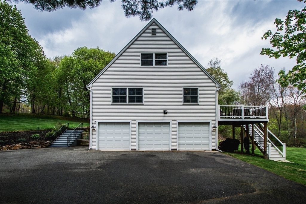 692 Cronin Rd