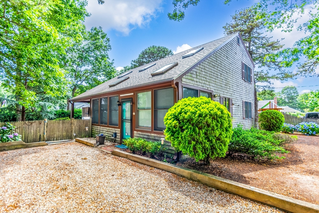 43 Seaspray Dr