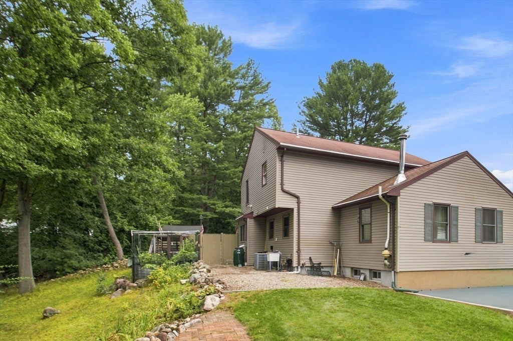 18 Gordon Rd, North Reading, MA, 18 Gordon Rd, North Reading, MA Photo #32
