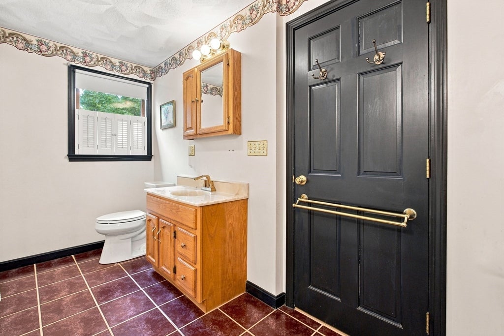 18 Gordon Rd, North Reading, MA, 18 Gordon Rd, North Reading, MA Photo #26