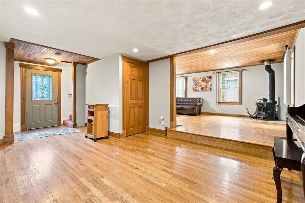 18 Gordon Rd