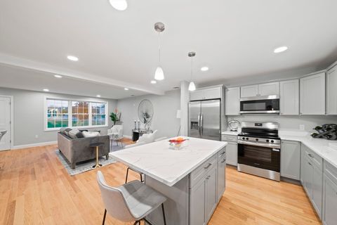 10 Simmonds Blvd. 10 Randolph MA 02368