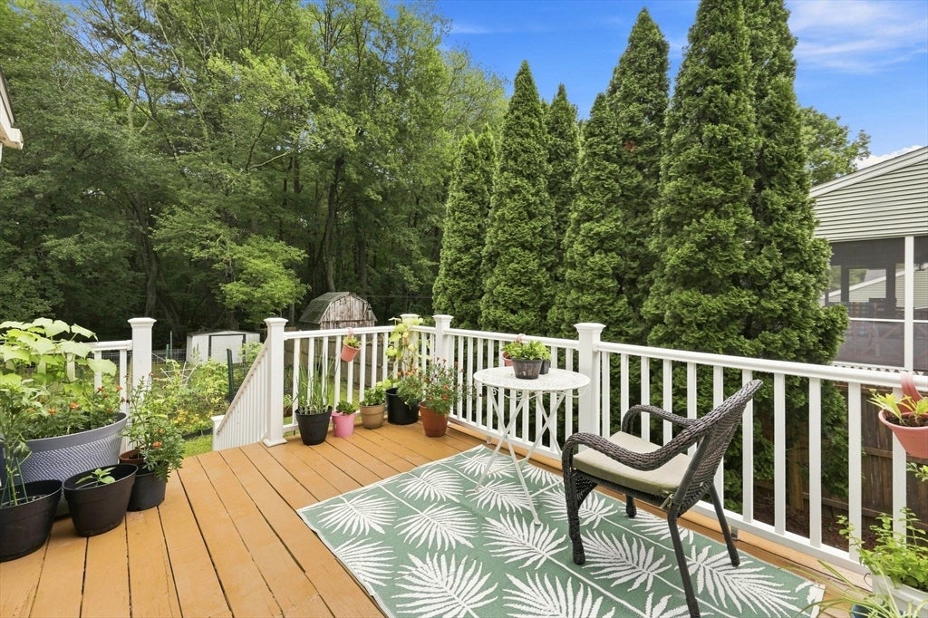 25 Mohawk Path, Bellingham, MA Photo #31