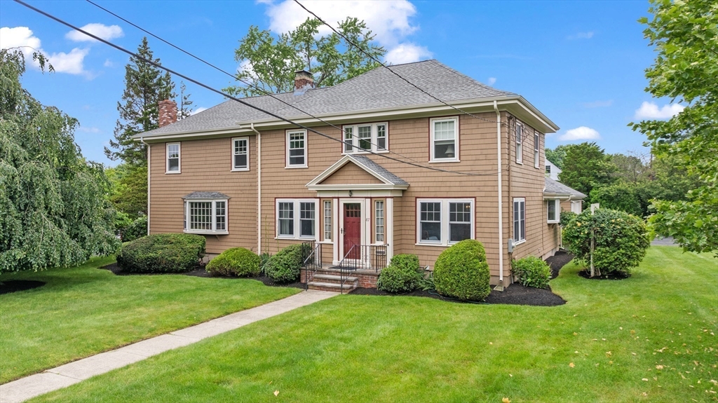 87 Fair Oaks Ave