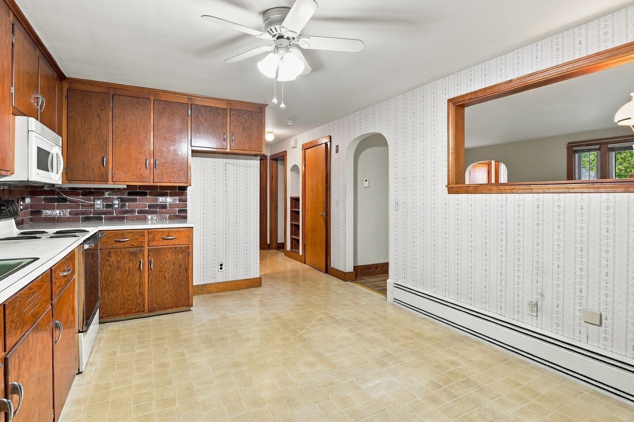 147 Ninth Street, Leominster, MA Photo #7