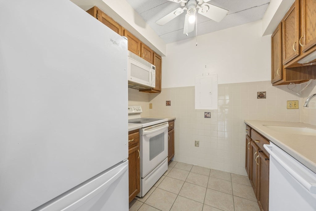 180 Green St #406, Melrose, MA, 180 Green St #406, Melrose, MA Photo #11