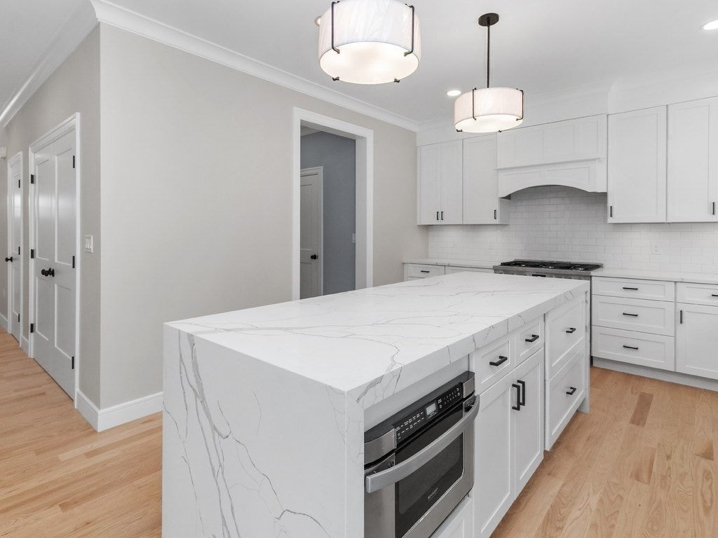 113 Warwick Avenue, Waltham, MA, 113 Warwick Avenue, Waltham, MA Photo #5