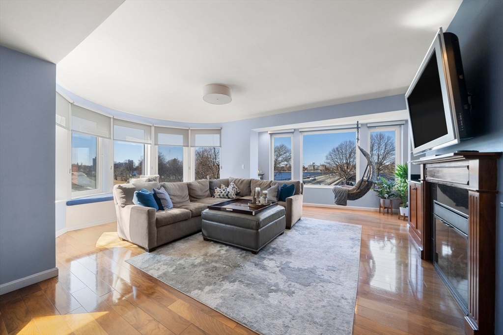 492 Beacon St 36