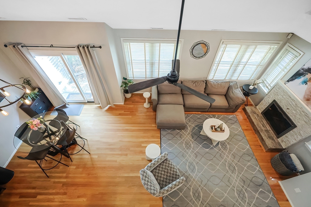 Ashland, Massachusetts 01721, United States, 2 Bedrooms Bedrooms, ,2 BathroomsBathrooms,Residential,Contingent,92081