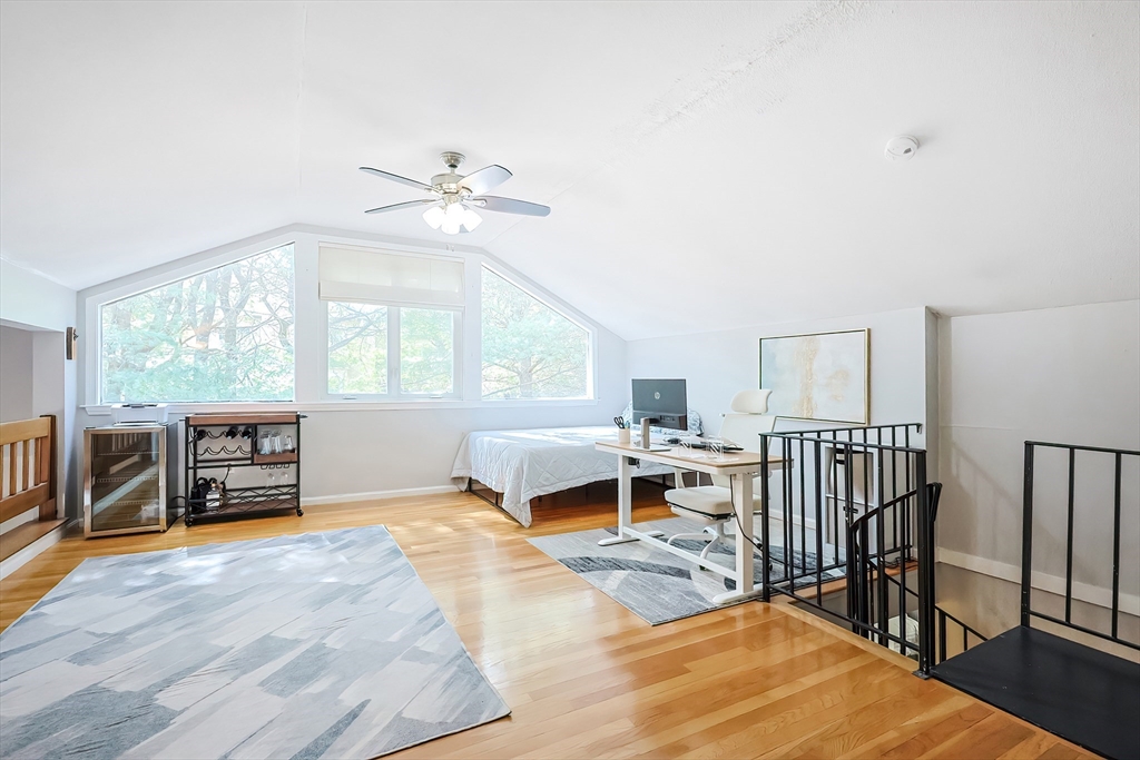 Ashland, Massachusetts 01721, United States, 2 Bedrooms Bedrooms, ,2 BathroomsBathrooms,Residential,Contingent,92081