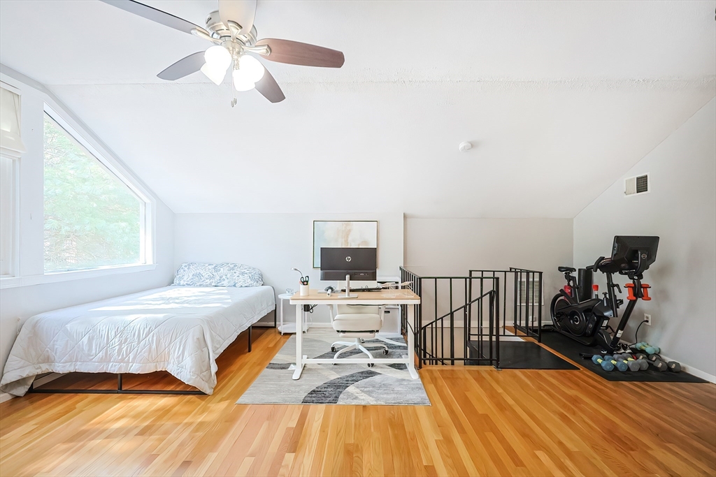 Ashland, Massachusetts 01721, United States, 2 Bedrooms Bedrooms, ,2 BathroomsBathrooms,Residential,Contingent,92081