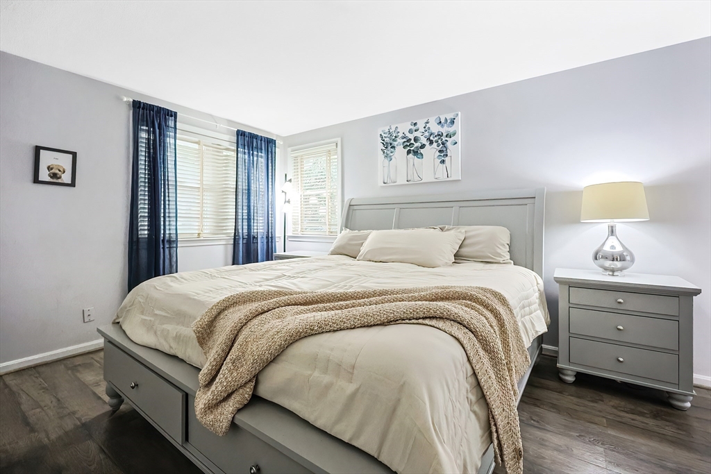 Ashland, Massachusetts 01721, United States, 2 Bedrooms Bedrooms, ,2 BathroomsBathrooms,Residential,Contingent,92081