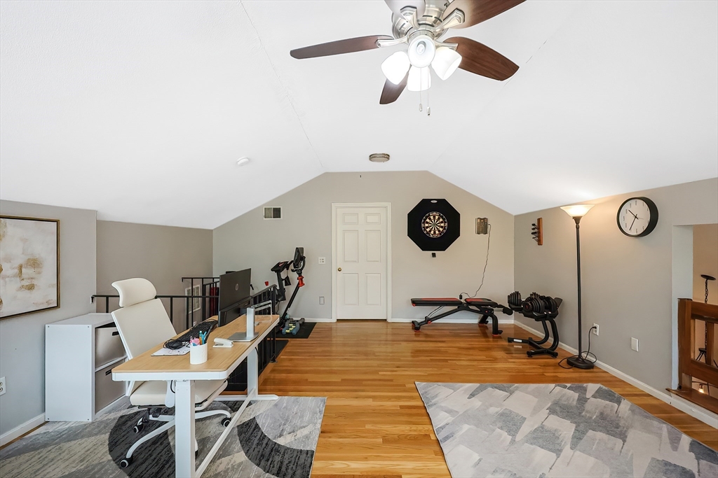 Ashland, Massachusetts 01721, United States, 2 Bedrooms Bedrooms, ,2 BathroomsBathrooms,Residential,Contingent,92081