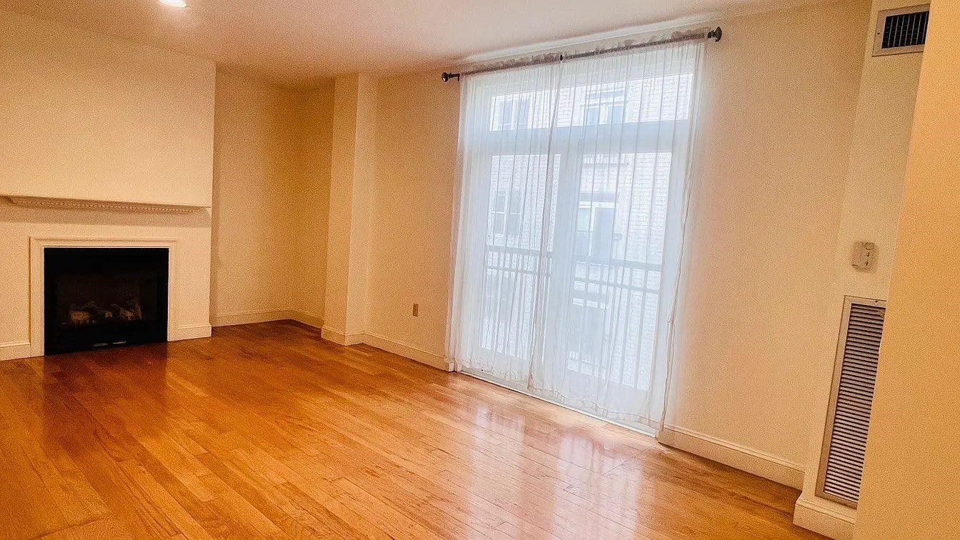 1723 Washington 501