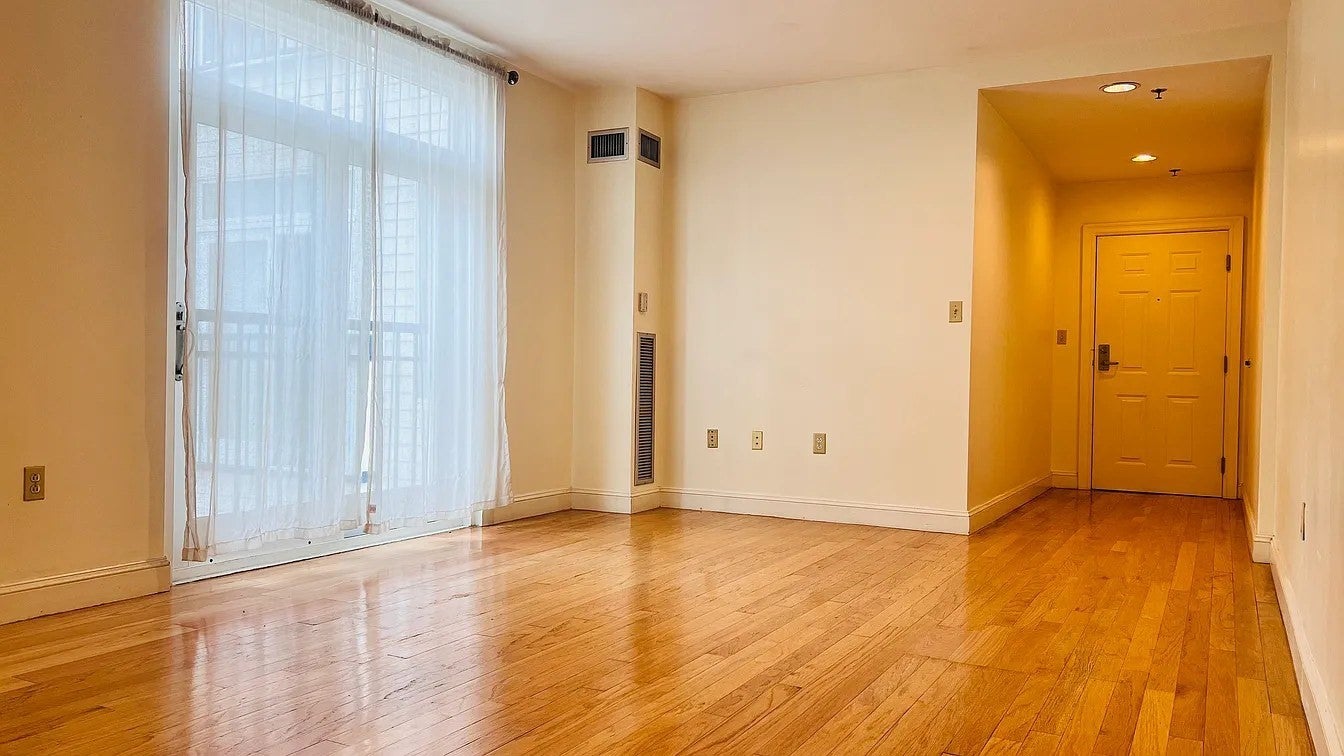 1723 Washington 501
