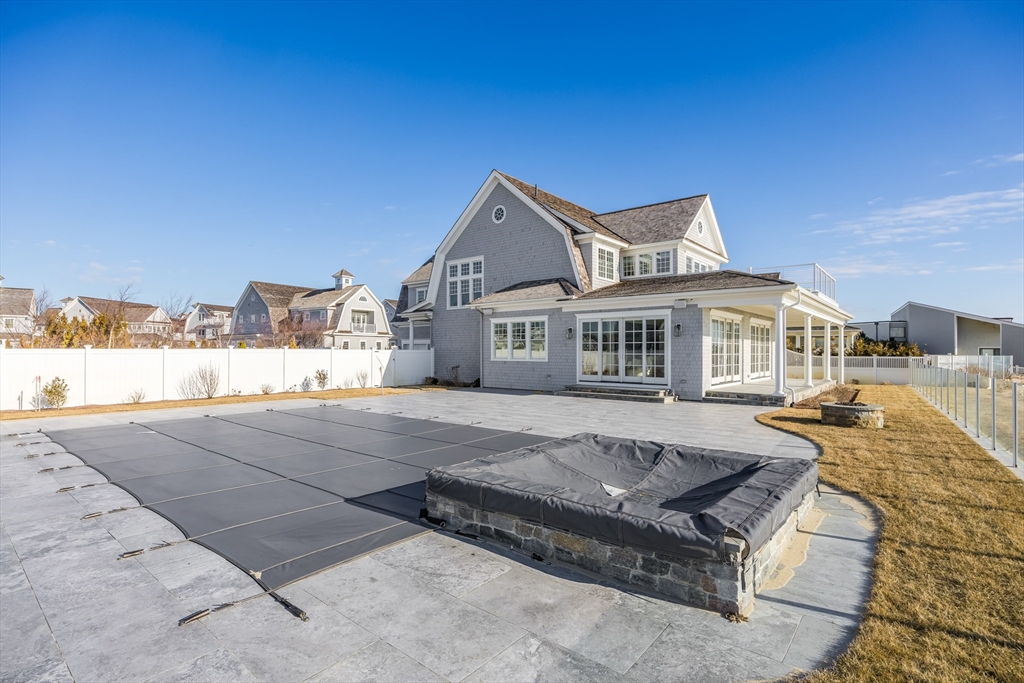 Mashpee, Massachusetts 02649, United States, 6 Bedrooms Bedrooms, ,6 BathroomsBathrooms,Residential,Active,16612