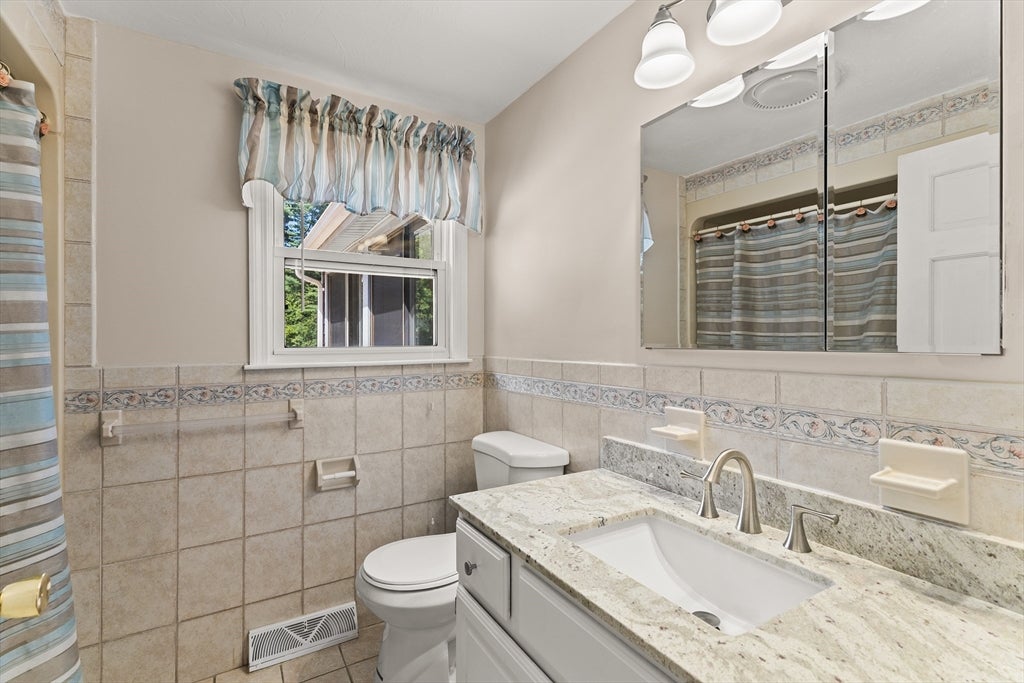 360 W Washington St, Hanson, MA, 360 W Washington St, Hanson, MA Photo #23