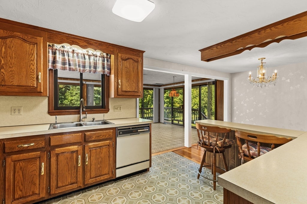 360 W Washington St, Hanson, MA, 360 W Washington St, Hanson, MA Photo #14