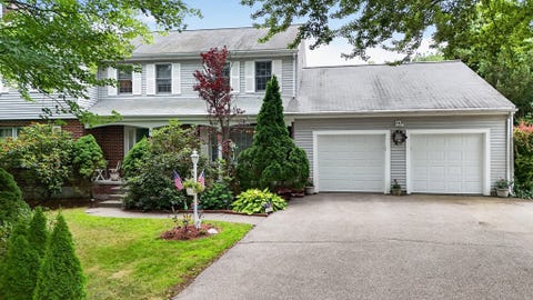 Photo of 16 Hill St, Shrewsbury, MA 01545 (MLS # 73545738)