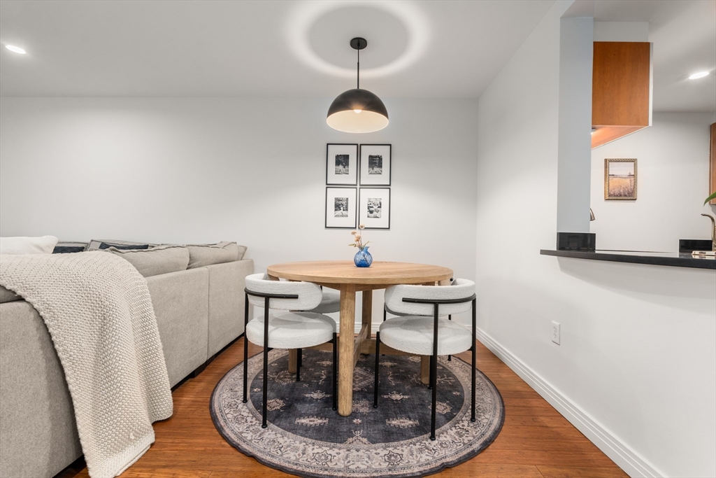 1910 Dorchester Ave 515