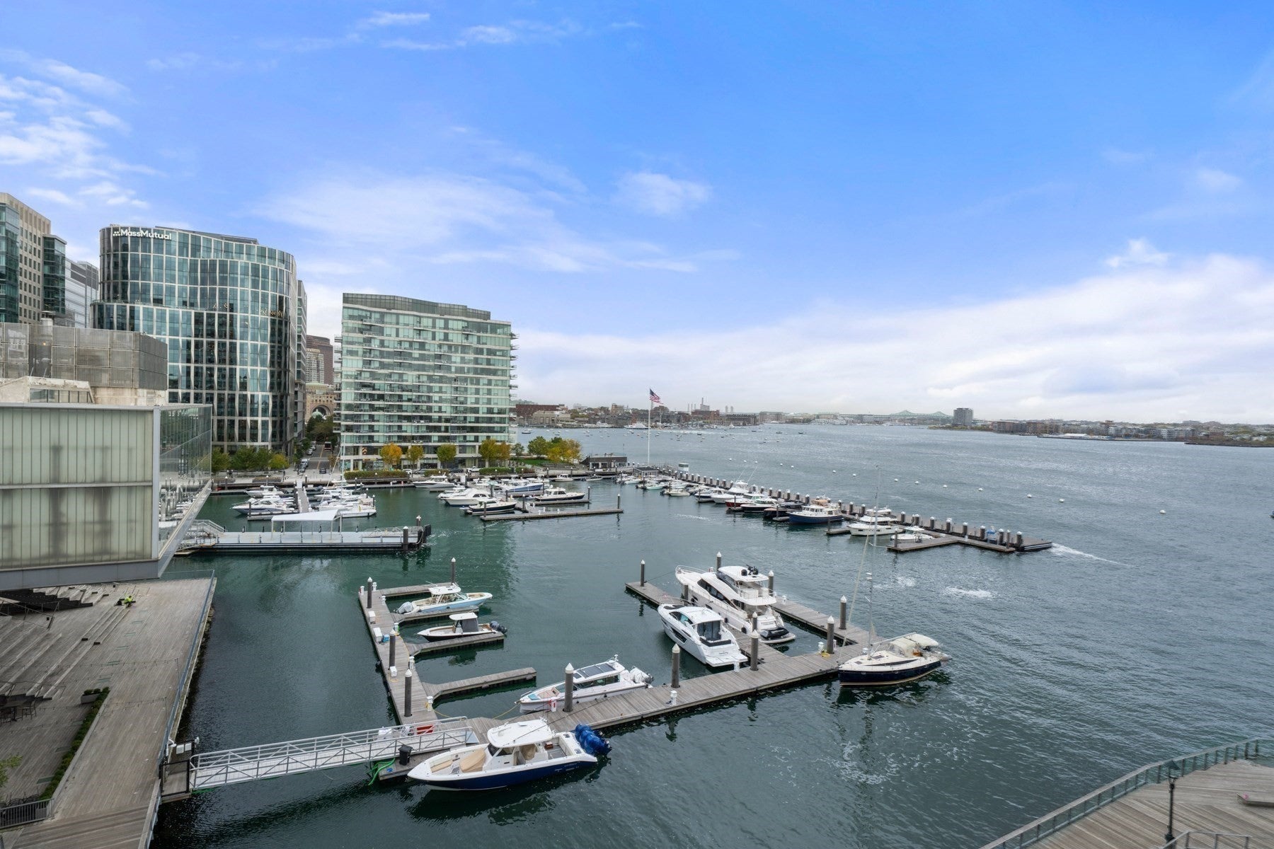 300 Pier 4 Blvd
