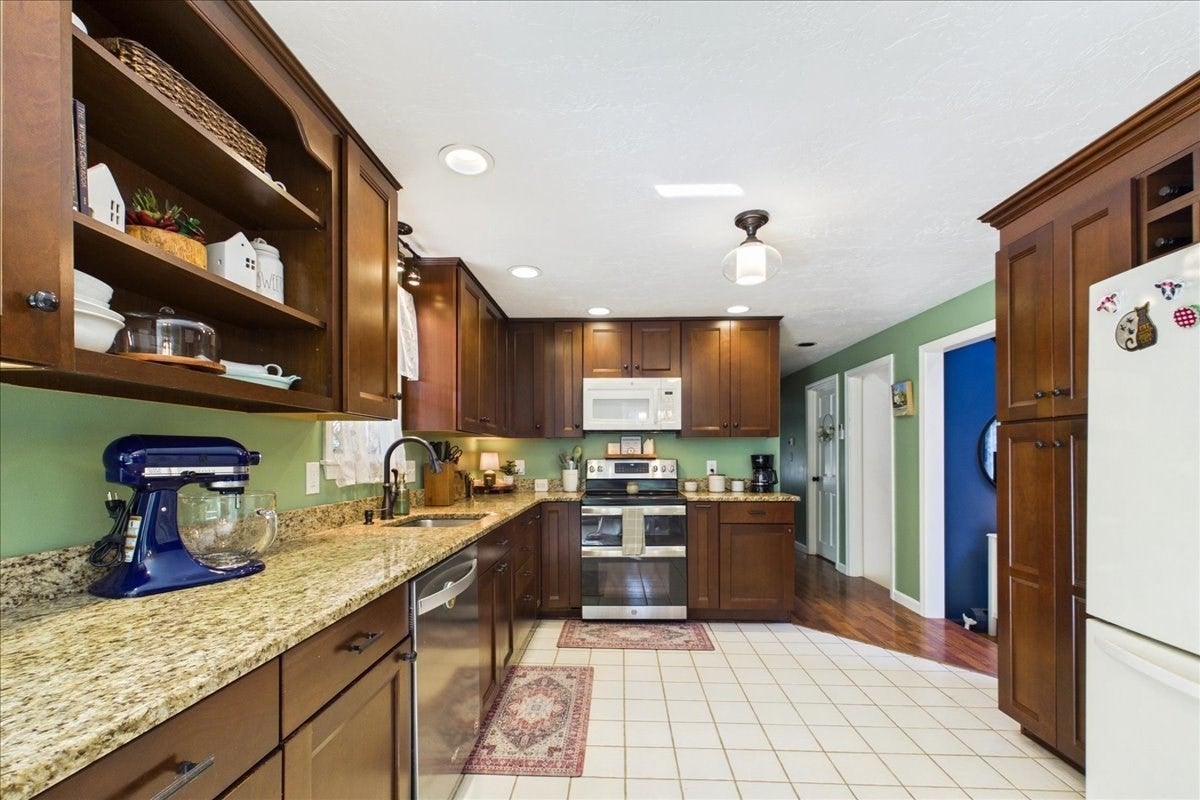 34 Skylark Ave, Plymouth, MA, 34 Skylark Ave, Plymouth, MA Photo #13
