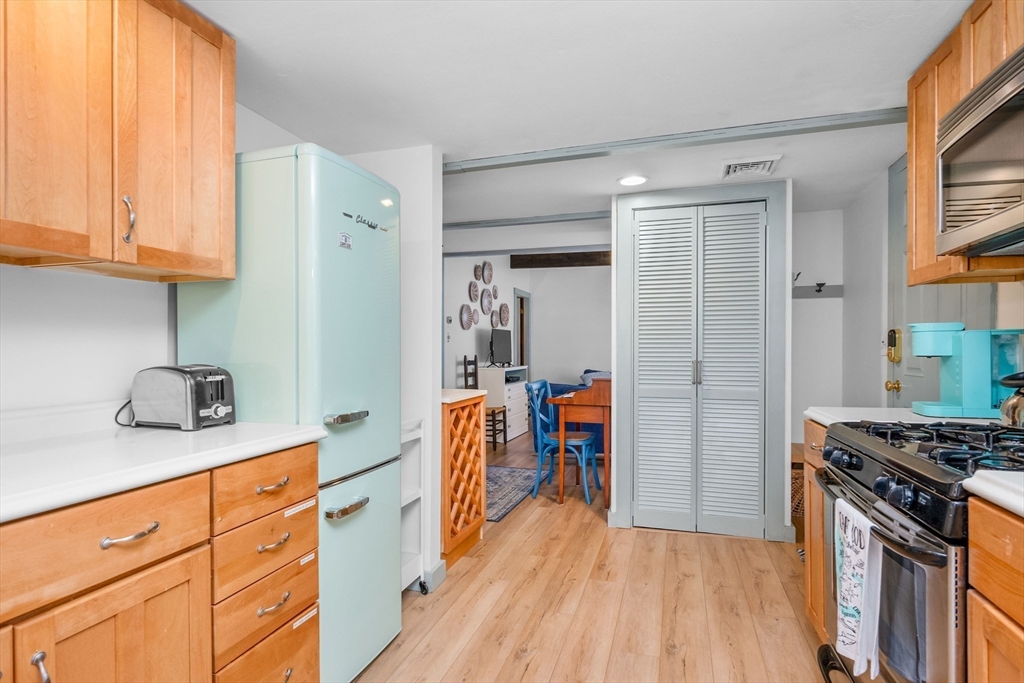 22 Wixon Rd