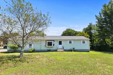 62 Meadow Rd Spencer MA 01562