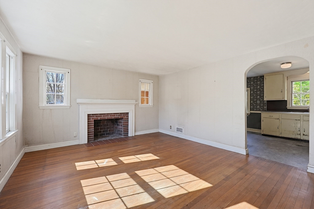 2 Perham St