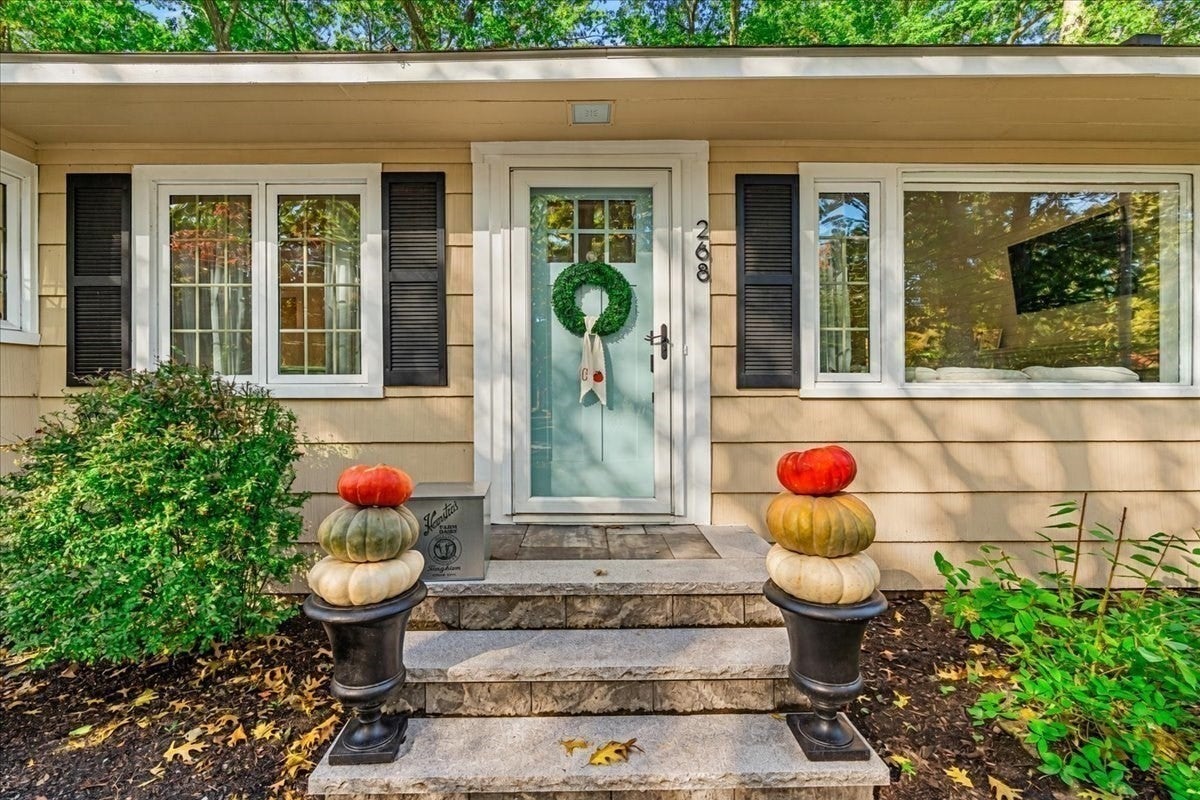 268 Colonel Hunt Dr, Abington, MA, 268 Colonel Hunt Dr, Abington, MA Photo #5