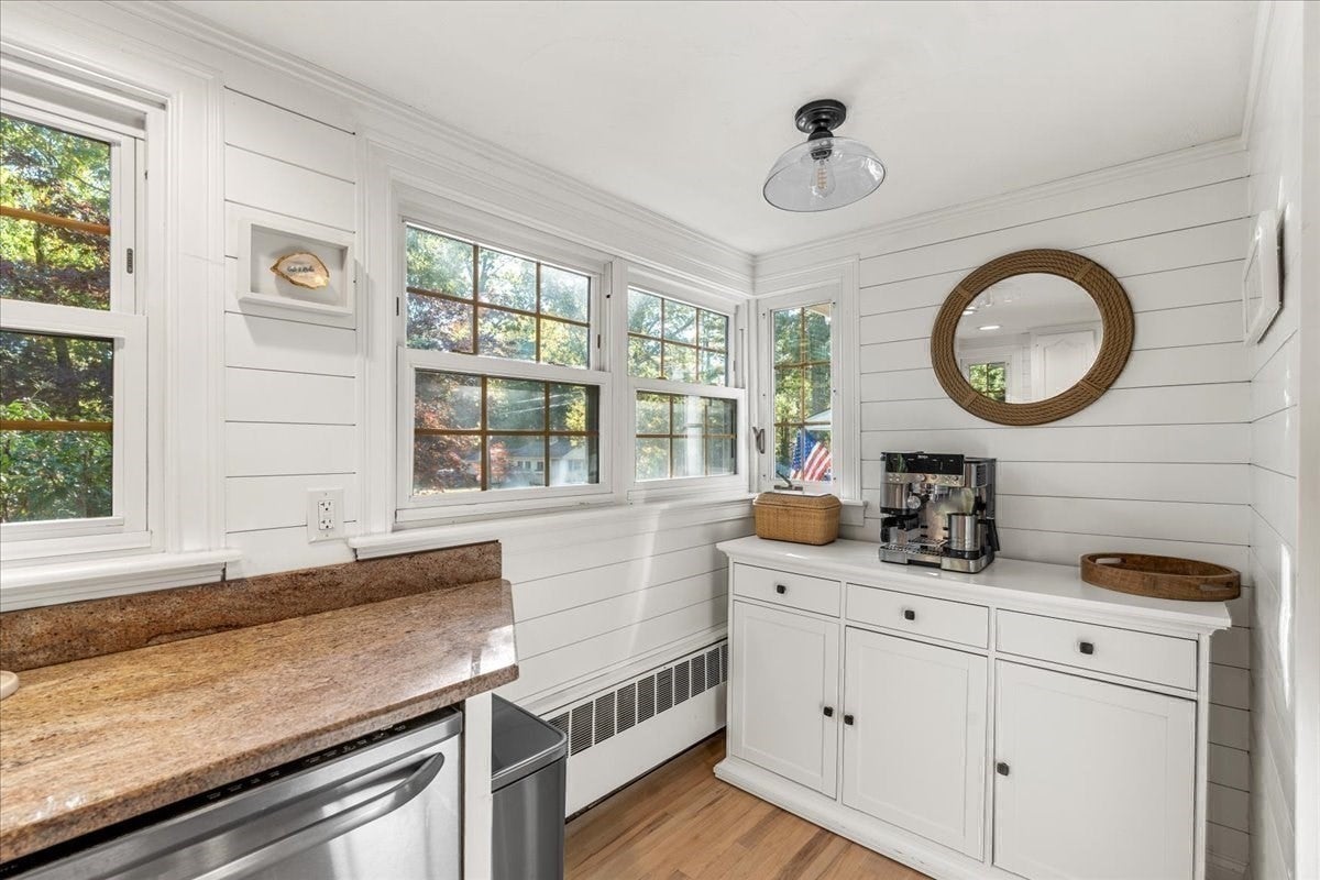 268 Colonel Hunt Dr, Abington, MA, 268 Colonel Hunt Dr, Abington, MA Photo #18