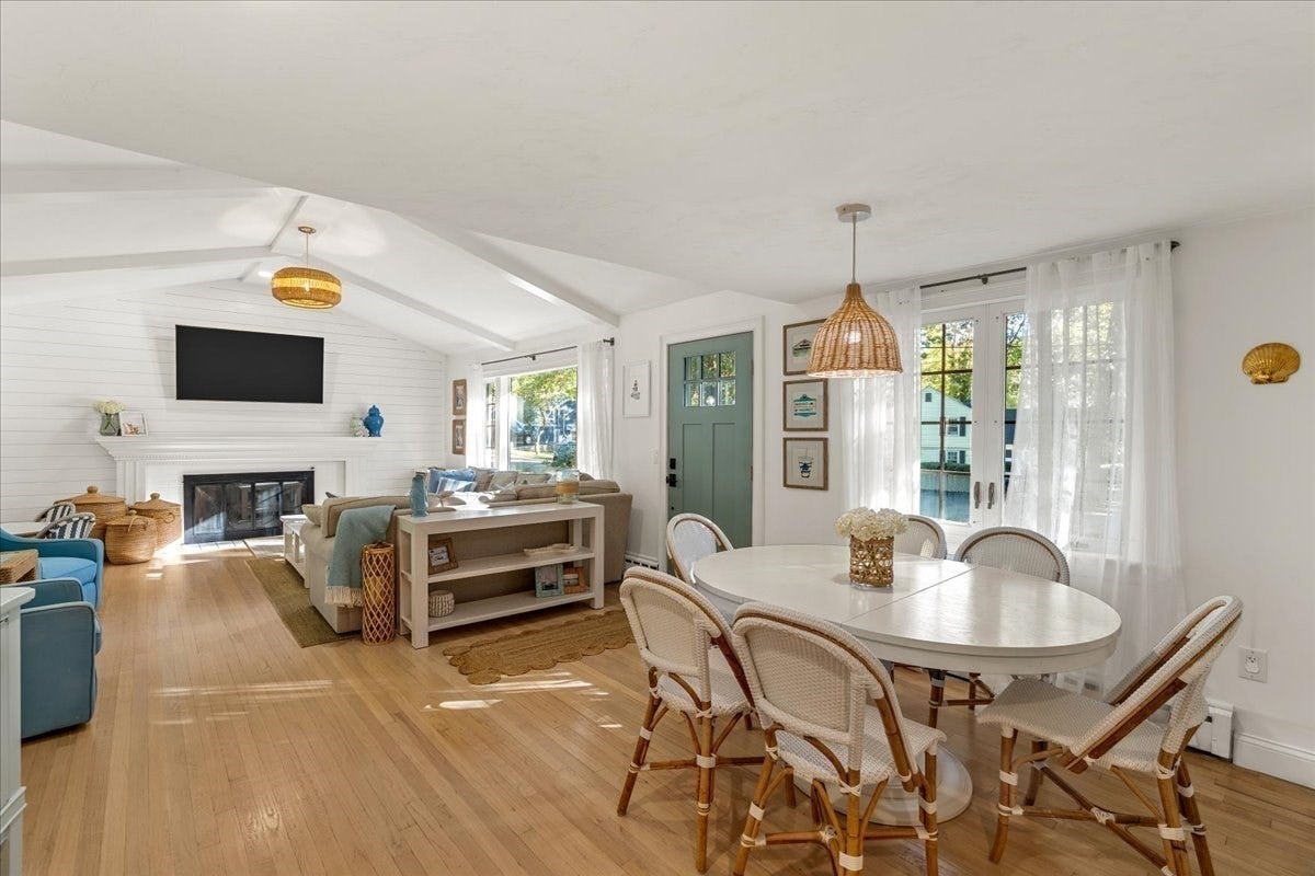 268 Colonel Hunt Dr, Abington, MA, 268 Colonel Hunt Dr, Abington, MA Photo #12