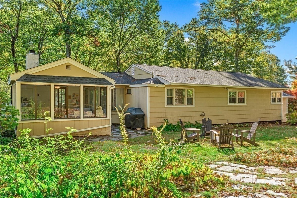 268 Colonel Hunt Dr, Abington, MA, 268 Colonel Hunt Dr, Abington, MA Photo #31