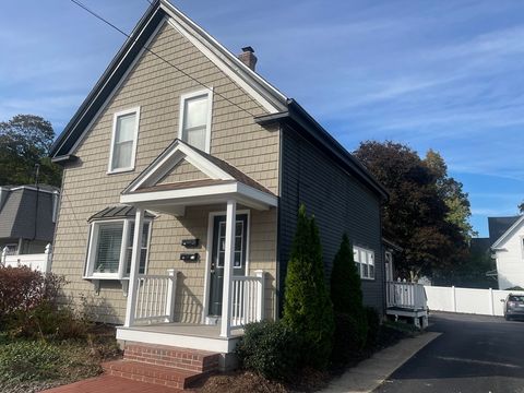 139 East Central Street 2 Franklin MA 02038