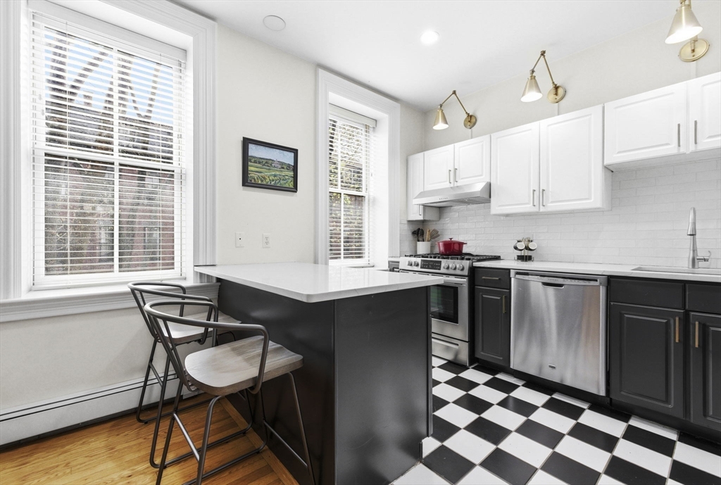 30 E Springfield St 2