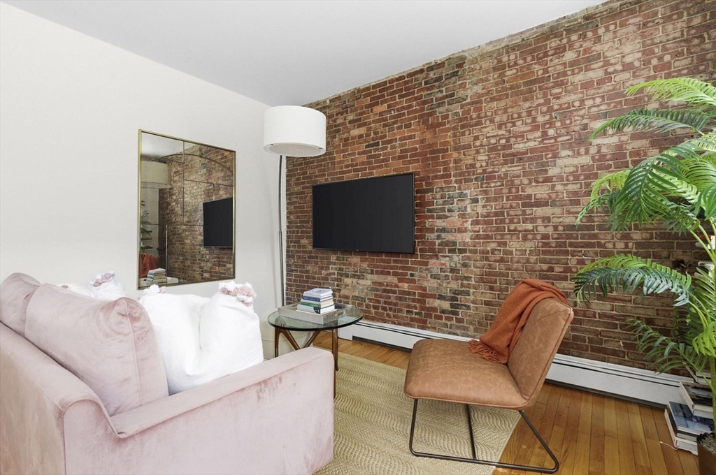 30 E Springfield St 2