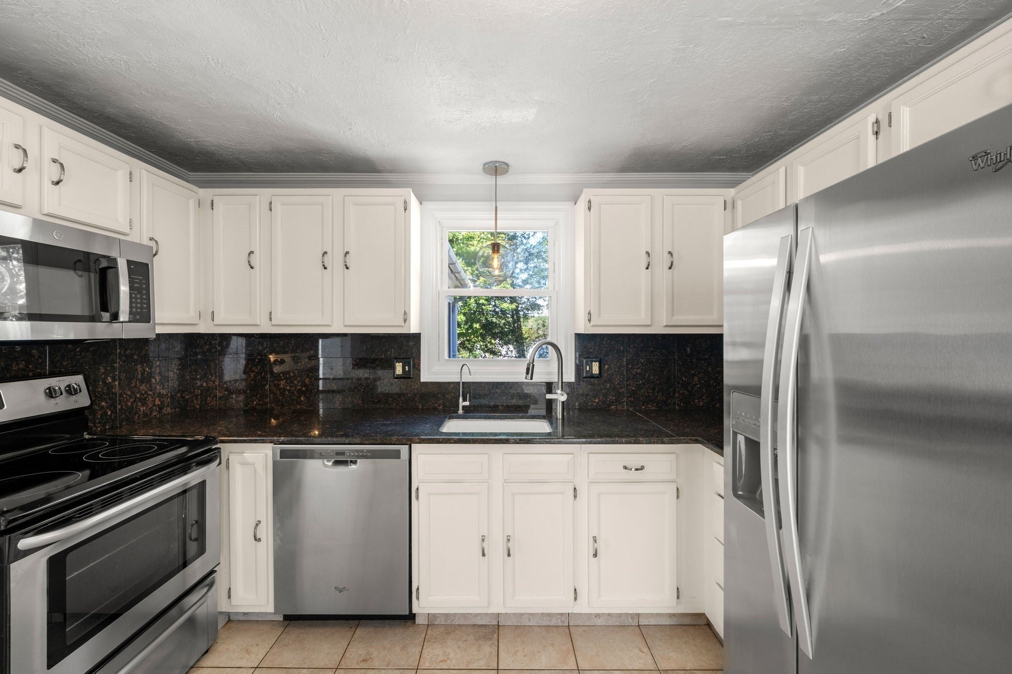 16 Horne Ave, Medford, MA Photo #6