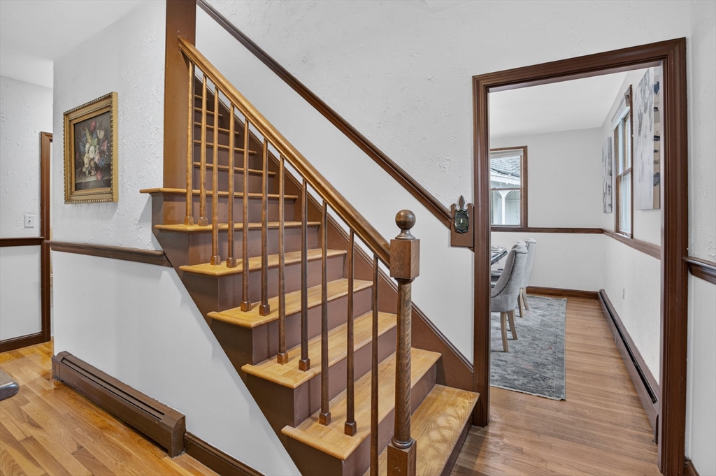 8 Marion Ave