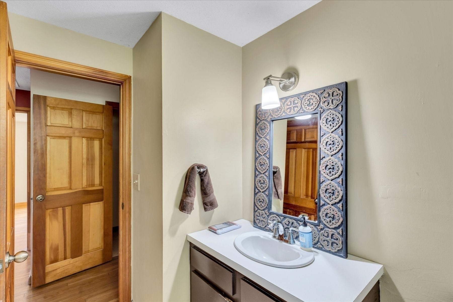 804 Putnam Ave, Barnstable, MA Photo #21