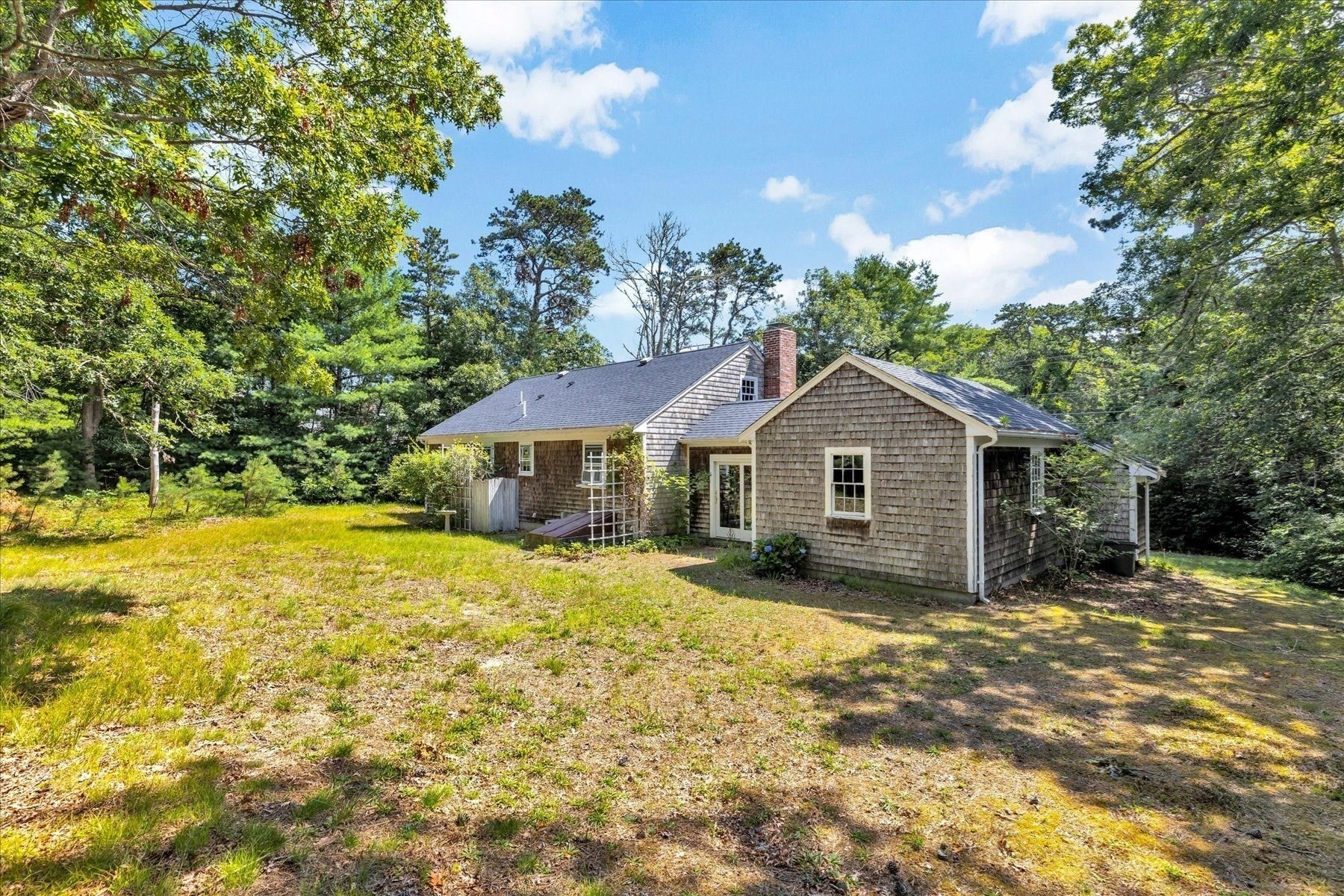 804 Putnam Ave, Barnstable, MA Photo #2