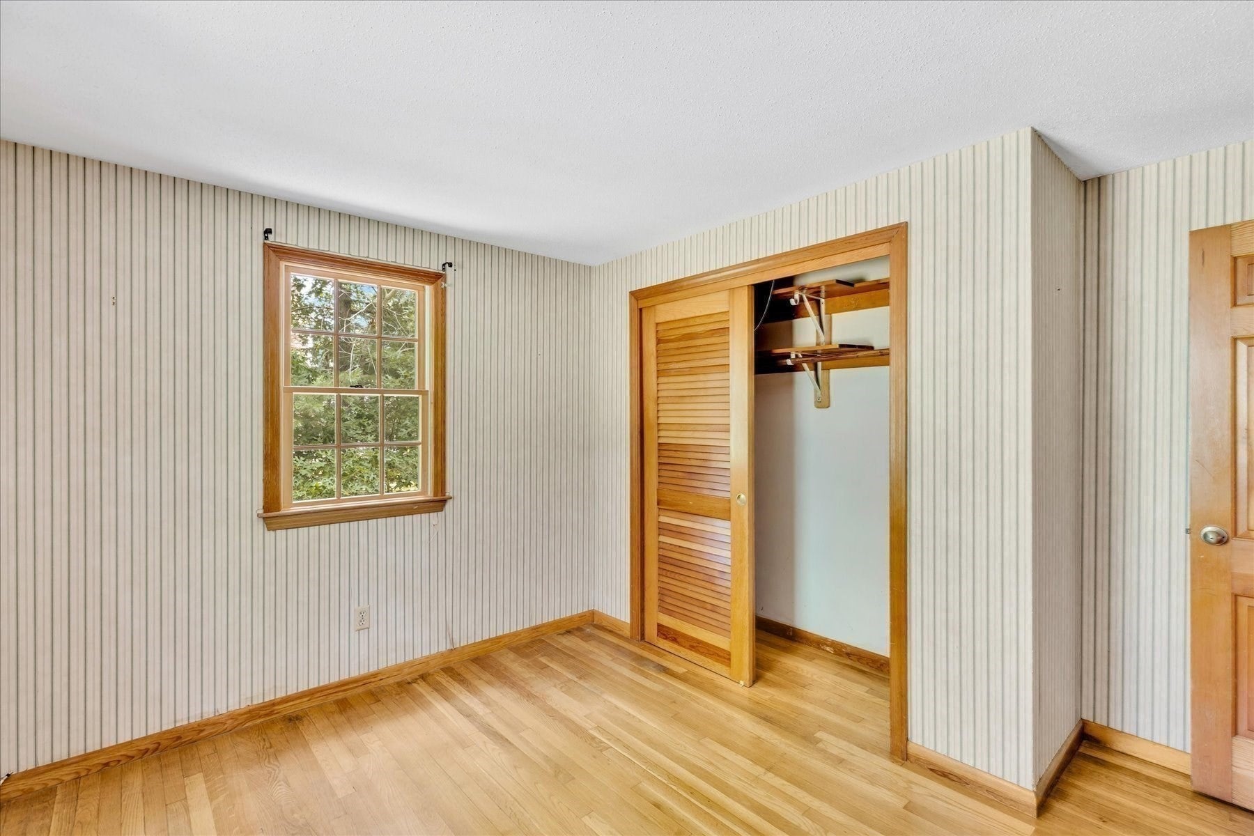 804 Putnam Ave, Barnstable, MA Photo #9