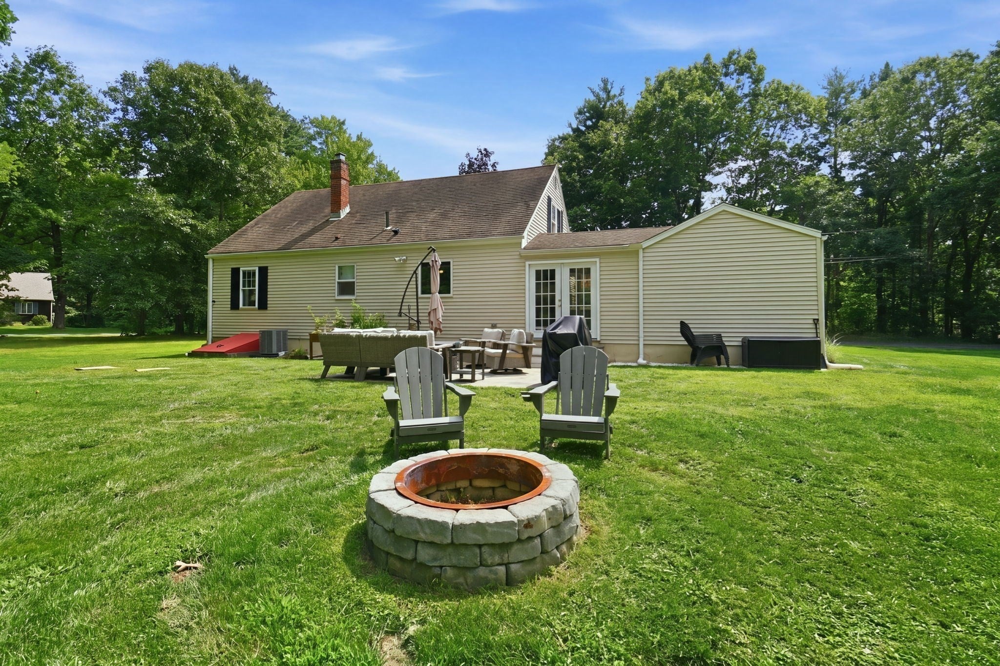 35 Charles St, Hampden, MA Photo #4