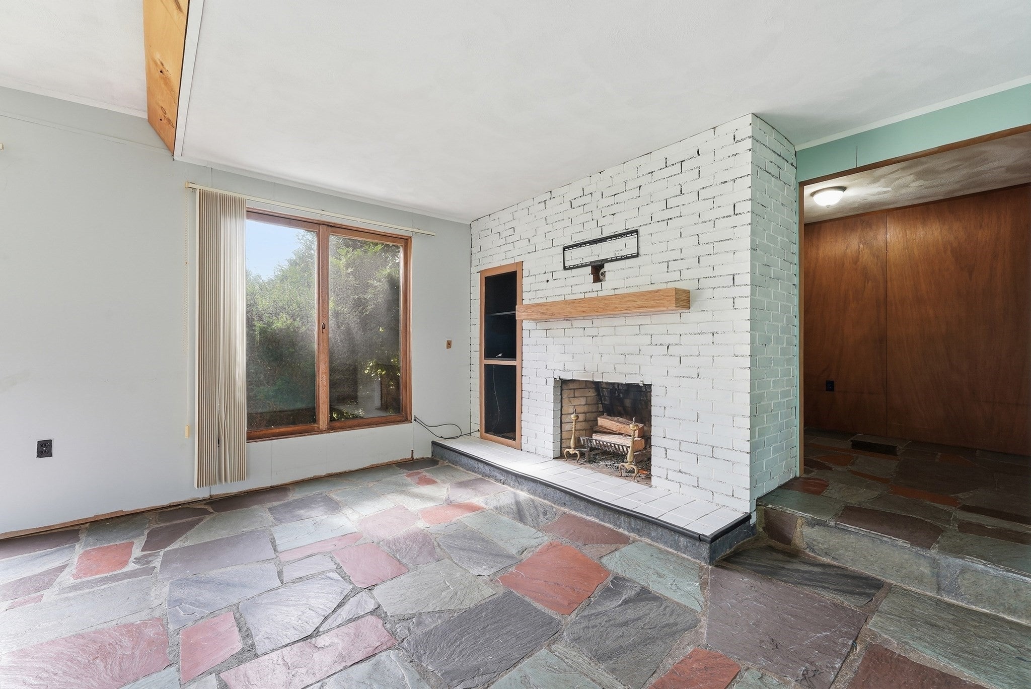 31 Woodcrest Road, Springfield, MA, 31 Woodcrest Road, Springfield, MA Photo #12