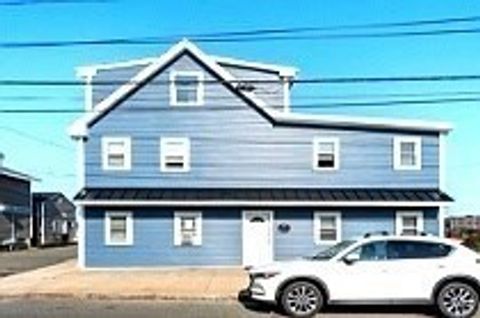 Photo of 585 Shirley St #2, Winthrop, MA 02152 (MLS # 73480951)