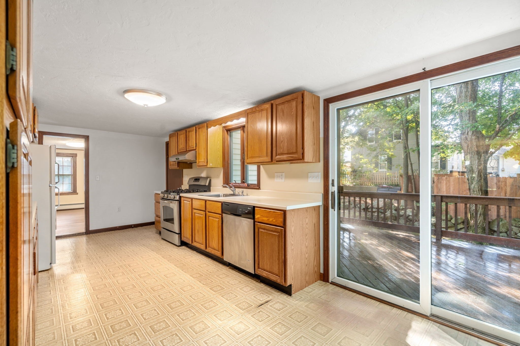 32 Elm Street, Hudson, MA, 32 Elm Street, Hudson, MA Photo #6