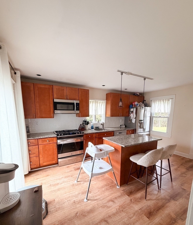 1211 Piper Rd, West Springfield, MA Photo #8