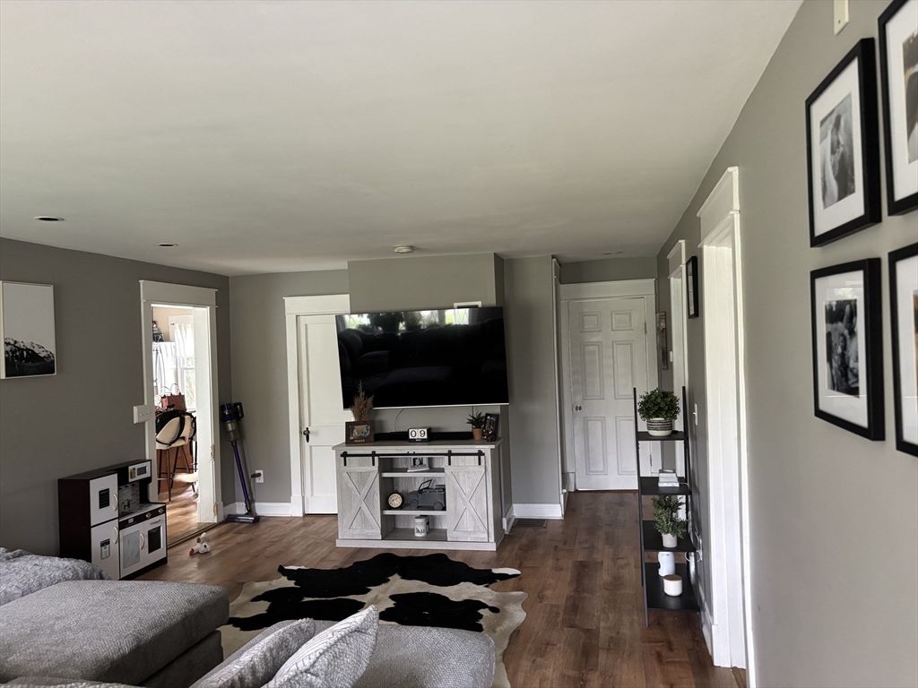 1211 Piper Rd, West Springfield, MA Photo #13